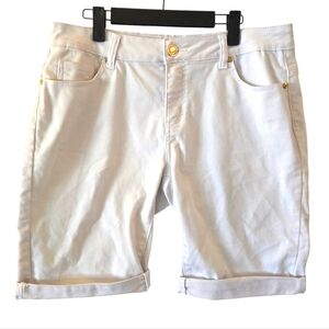 Sandpiper white jean shorts Size 14 high rise